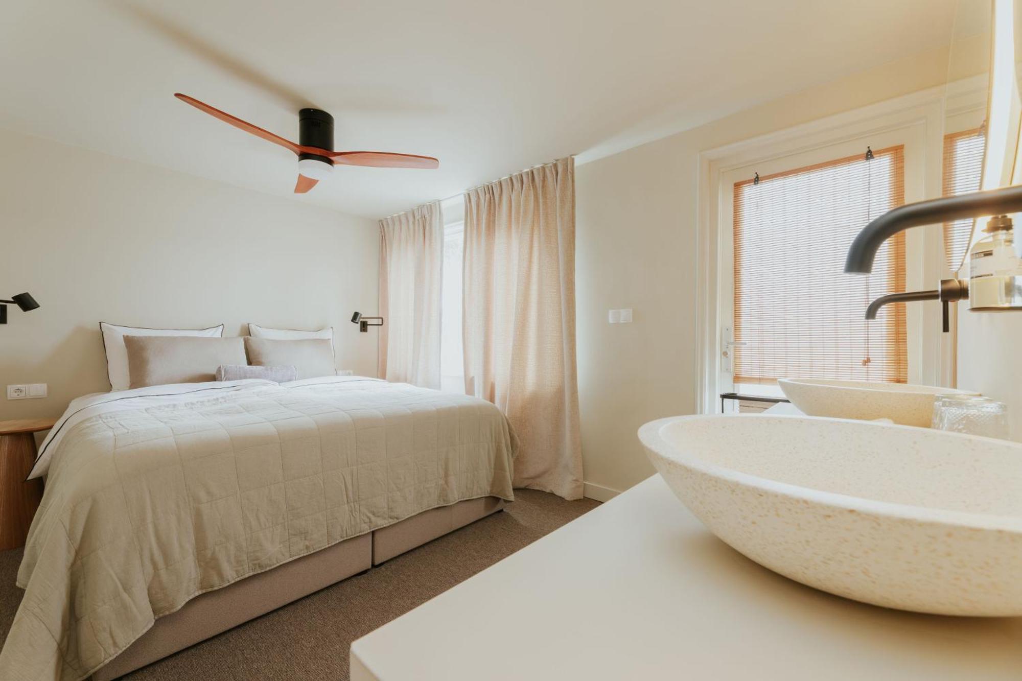 Havenhuis ติลเบิร์ก ภายนอก รูปภาพ